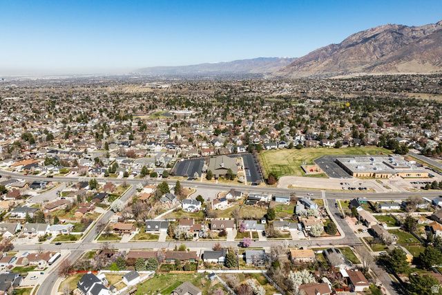 2543 E CLIFF SWALLOW DR, Sandy, UT 84093