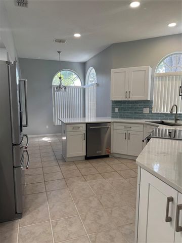 5754 PARKVIEW LAKE DRIVE, Orlando, FL 32821