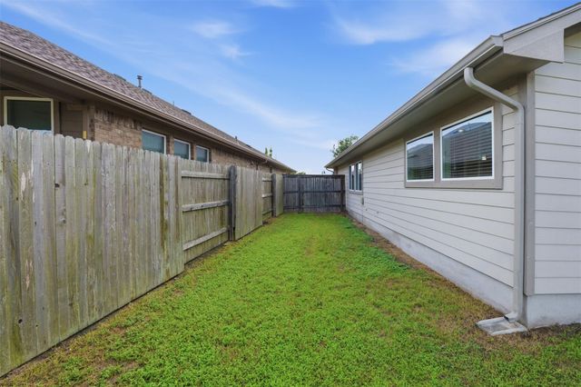 276 Gunnison WAY, Kyle, TX 78640
