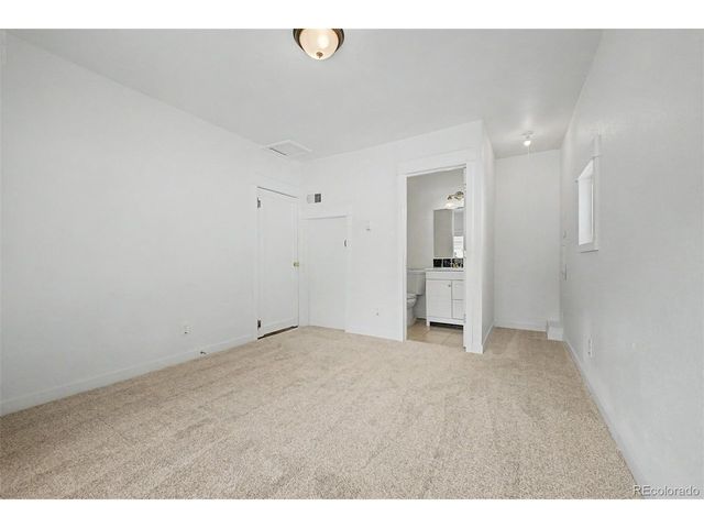 1555 N Monroe Ave, Loveland, CO 80538