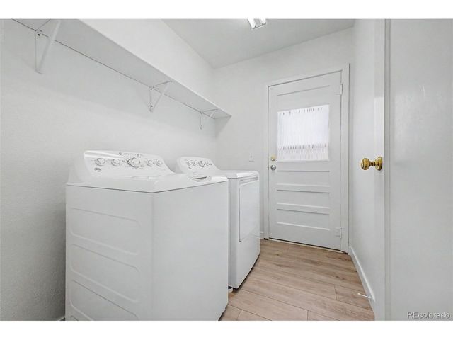 1555 N Monroe Ave, Loveland, CO 80538