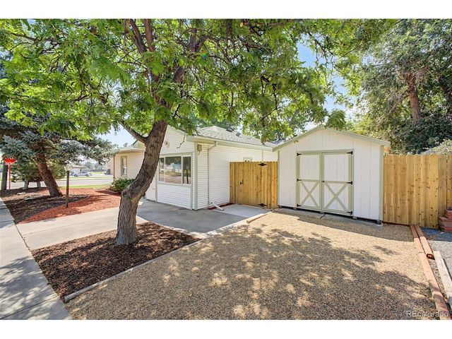 1555 N Monroe Ave, Loveland, CO 80538