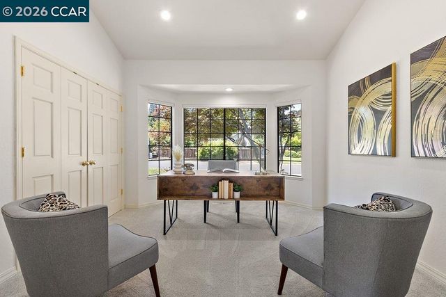 306 Maverick Ct, Lafayette, CA 94549