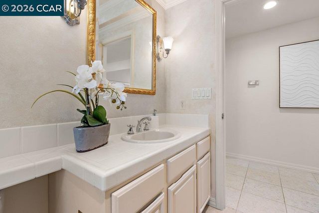 306 Maverick Ct, Lafayette, CA 94549