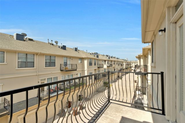 5724 Robbie Road, Plano, TX 75024