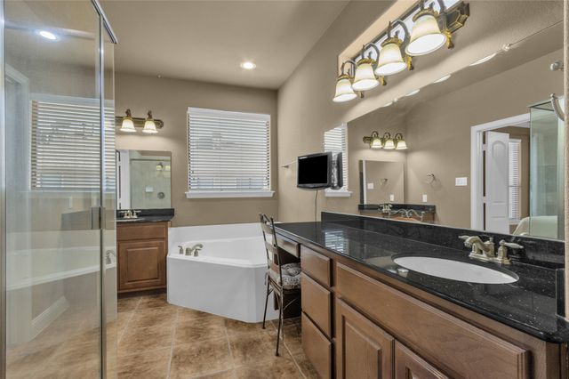 5724 Robbie Road, Plano, TX 75024