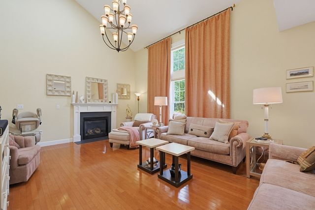 5 Walden Way 5, Milford, MA 01757