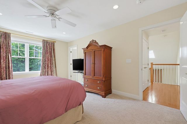 5 Walden Way 5, Milford, MA 01757