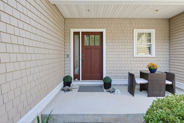5 Walden Way 5, Milford, MA 01757