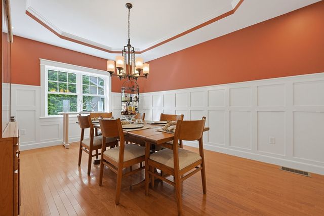 5 Walden Way 5, Milford, MA 01757