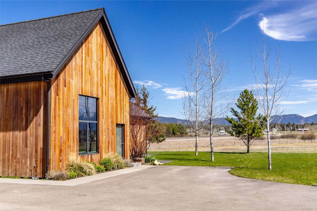 1768 E 2nd Street, Whitefish, MT 59937 photo 14