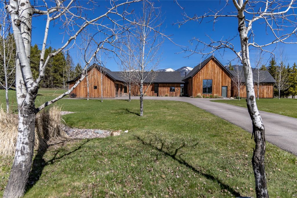 1768 E 2nd Street, Whitefish, MT 59937 photo 4