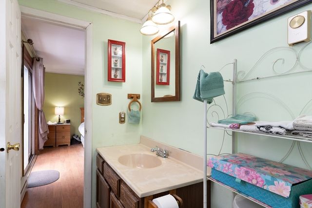 116 Spencer Rd, Oakham, MA 01068