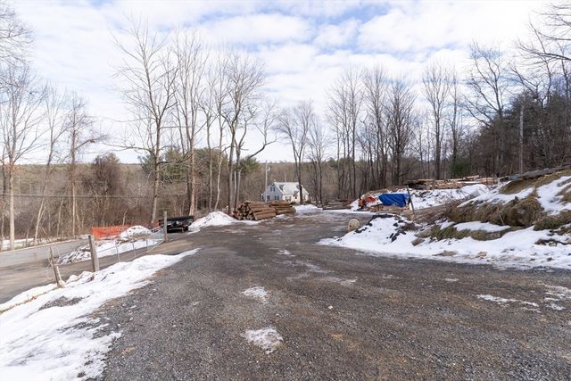 116 Spencer Rd, Oakham, MA 01068