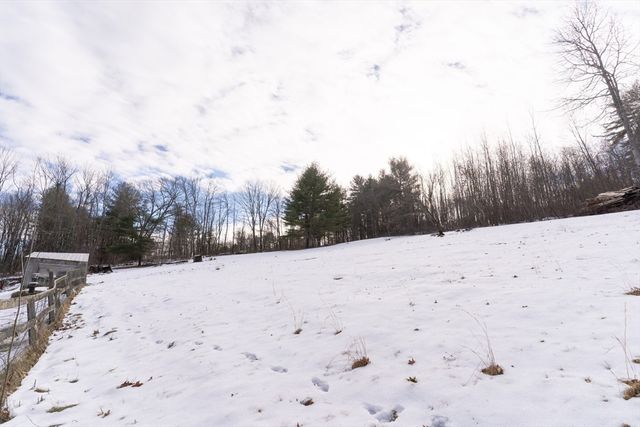 116 Spencer Rd, Oakham, MA 01068