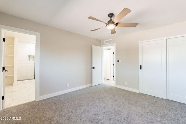 8202 E PICCADILLY Road, Scottsdale, AZ 85251