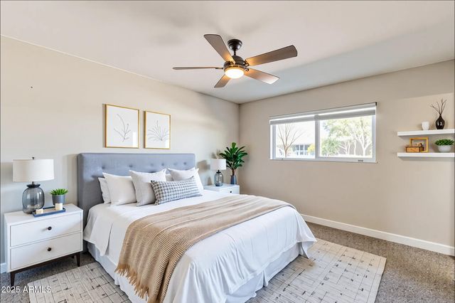8202 E PICCADILLY Road, Scottsdale, AZ 85251