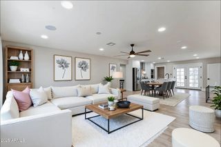 8202 E PICCADILLY Road, Scottsdale, AZ 85251