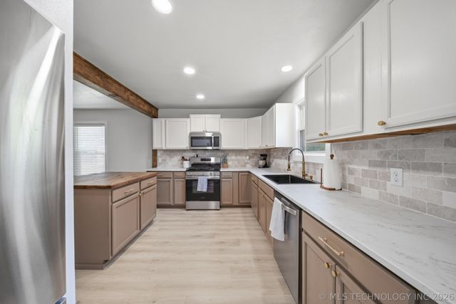 411 N Hodge Street, Sapulpa, OK 74066