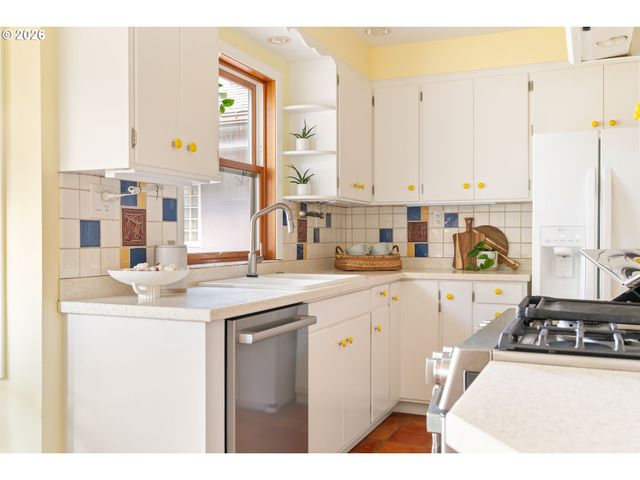 11614 Se 33RD Ave, Milwaukie, OR 97222