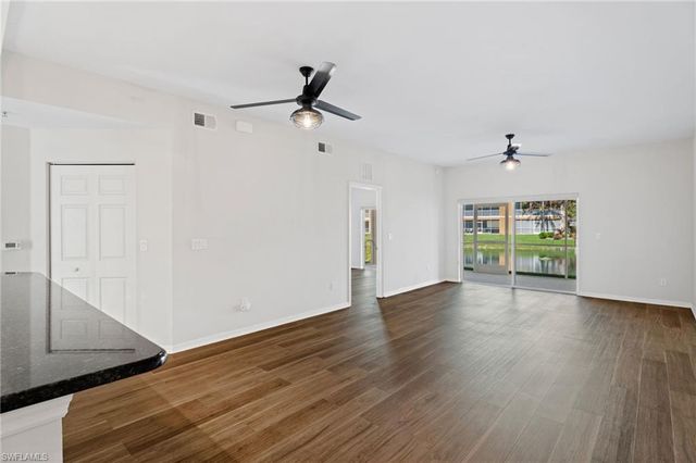 1076 Winding Pines CIR 101, Cape Coral, FL 33909