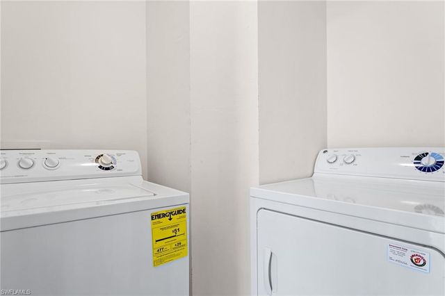 1076 Winding Pines CIR 101, Cape Coral, FL 33909