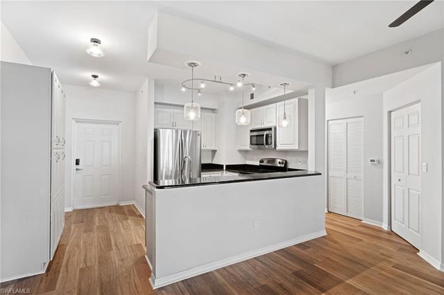 1076 Winding Pines CIR 101, Cape Coral, FL 33909