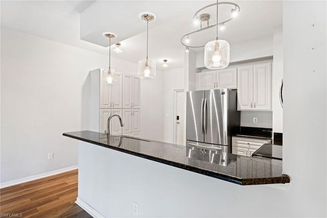 1076 Winding Pines CIR 101, Cape Coral, FL 33909