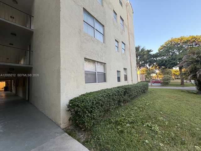 1820 SW 81st Avenue 3107, North Lauderdale, FL 33068