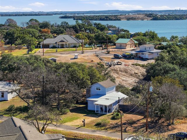 2505 Belaire West LN, Granite Shoals, TX 78654