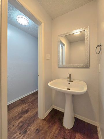 5801 Shadydell Drive 5803, Fort Worth, TX 76135