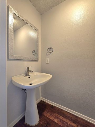 5801 Shadydell Drive 5803, Fort Worth, TX 76135