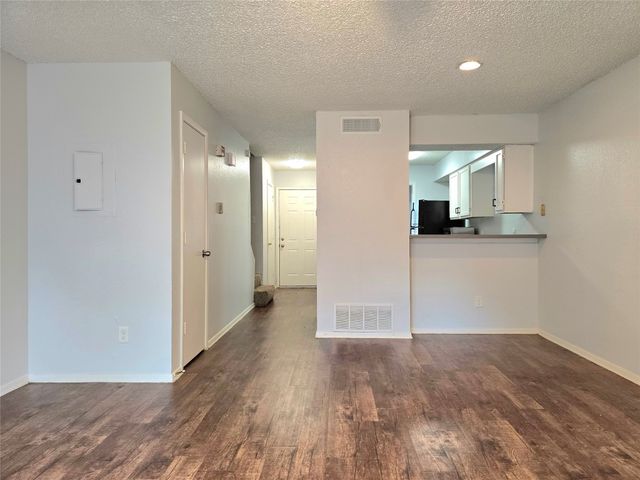 5801 Shadydell Drive 5803, Fort Worth, TX 76135