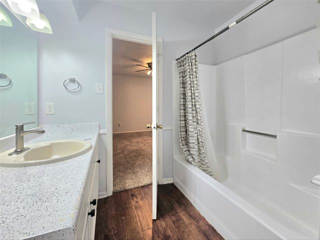 5801 Shadydell Drive 5803, Fort Worth, TX 76135