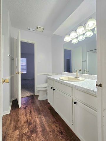 5801 Shadydell Drive 5803, Fort Worth, TX 76135