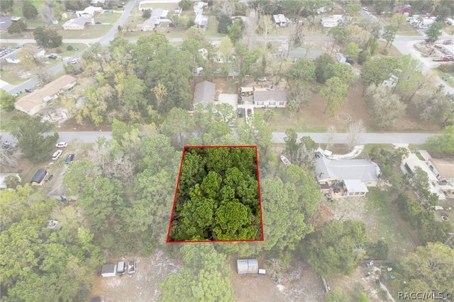 7636 W Sunburst Lane, Homosassa, FL 34448