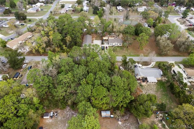 7636 W Sunburst Lane, Homosassa, FL 34448