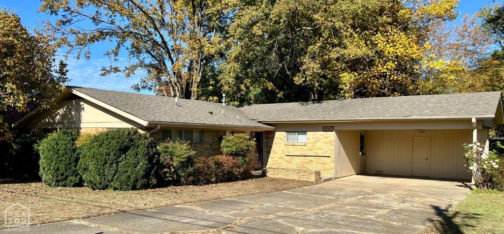 1016 Rosemond, Jonesboro, AR 72401