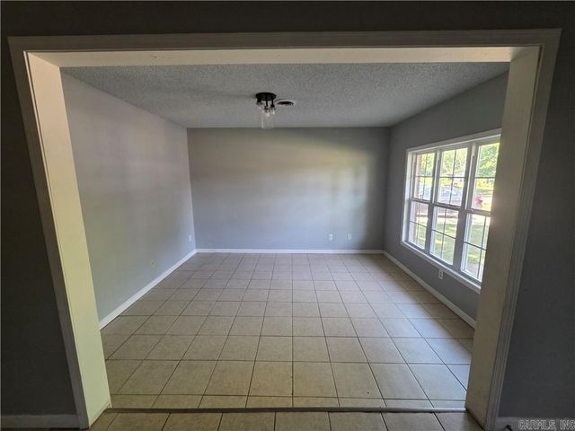 1006 E H, Russellville, AR 72801