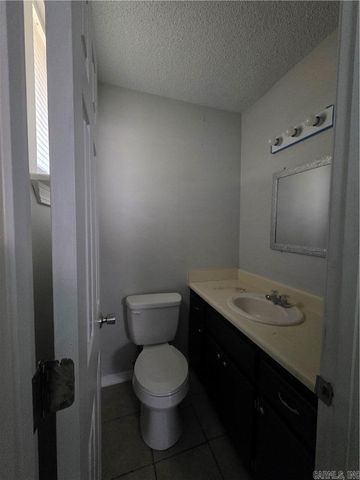 1006 E H, Russellville, AR 72801