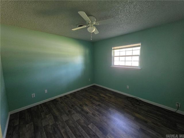 1006 E H, Russellville, AR 72801