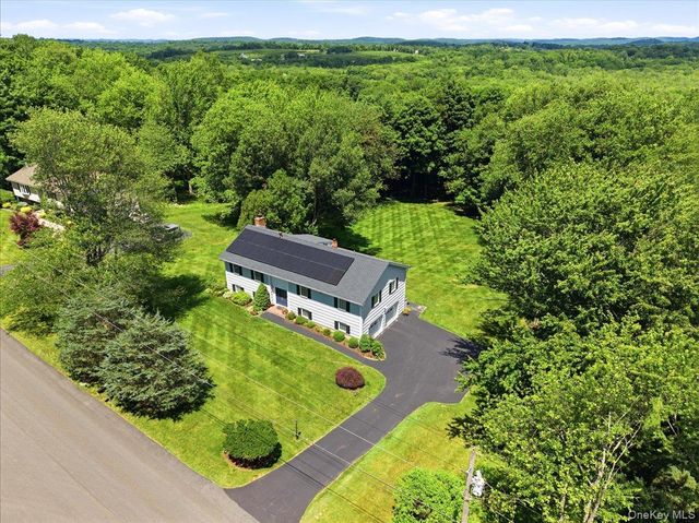15 Watergate Drive, Amawalk, NY 10501