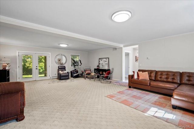 15 Watergate Drive, Amawalk, NY 10501