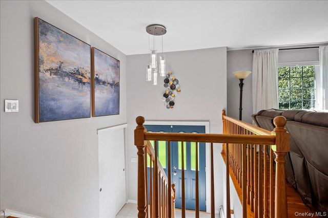 15 Watergate Drive, Amawalk, NY 10501