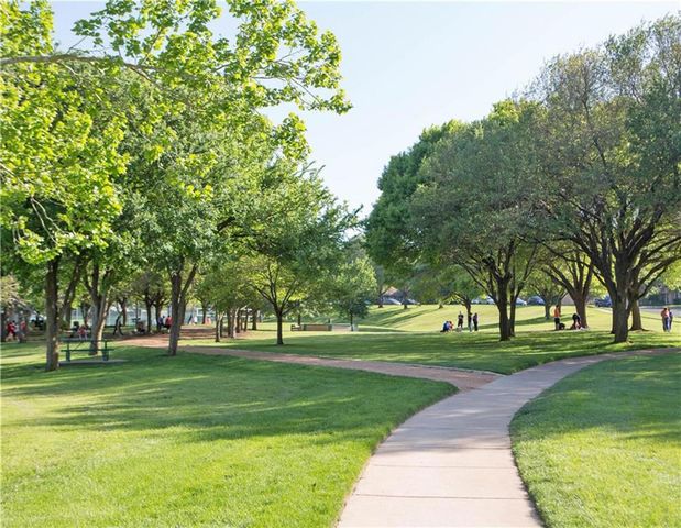 1919 Klattenhoff DR, Austin, TX 78728