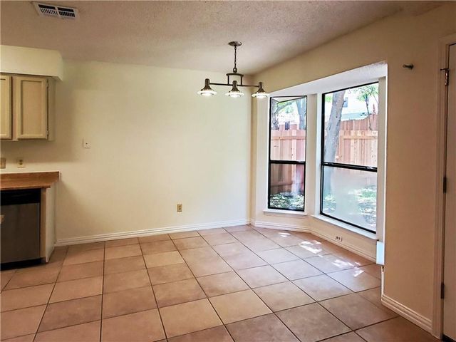 1919 Klattenhoff DR, Austin, TX 78728