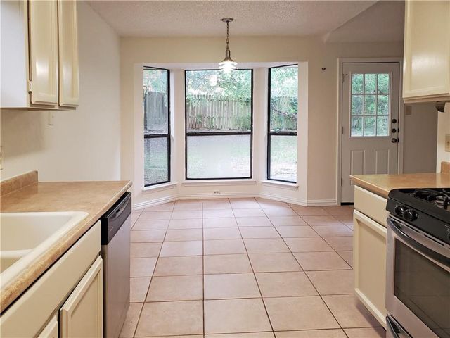 1919 Klattenhoff DR, Austin, TX 78728