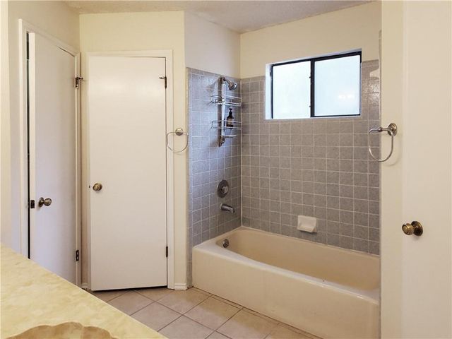 1919 Klattenhoff DR, Austin, TX 78728
