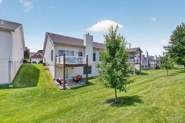 317 Gullane Drive, St Charles, MO 63301