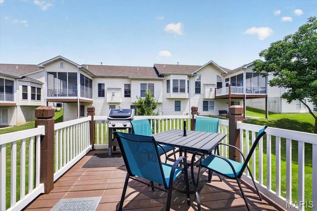 317 Gullane Drive, St Charles, MO 63301